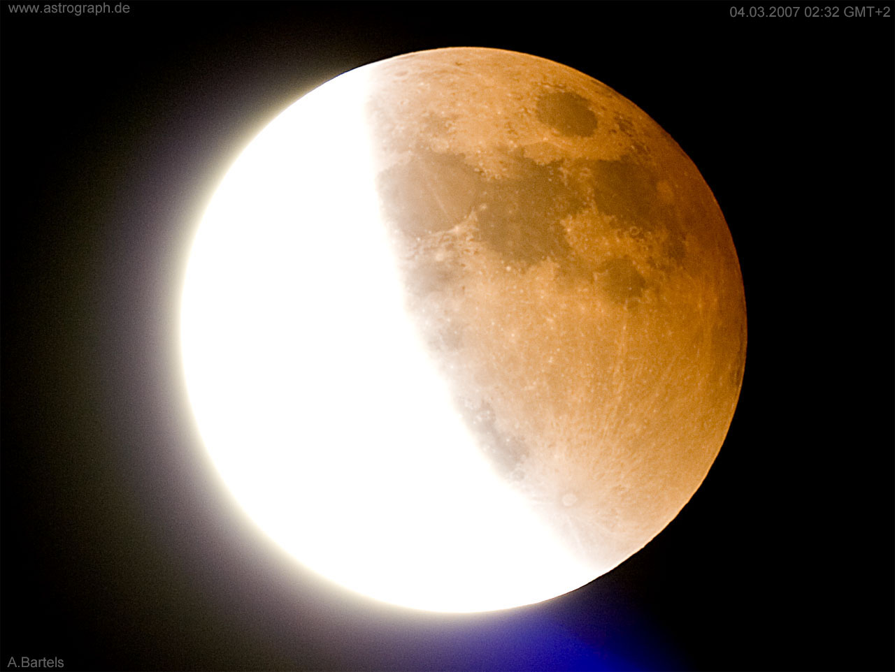 img_0052_lunar-eclipse_040307.jpg