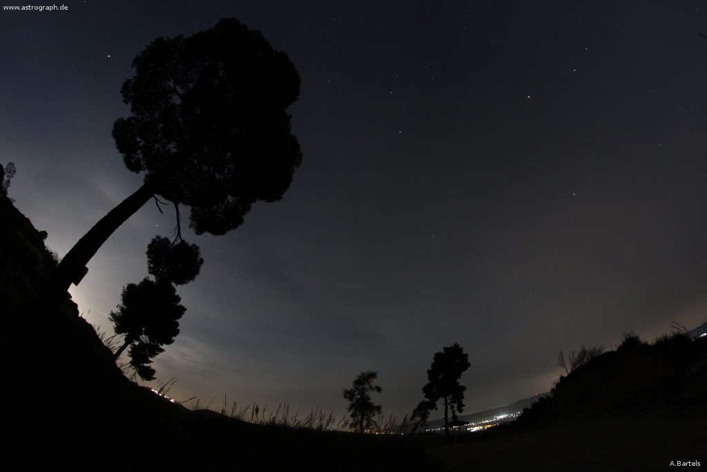 100402_moonrise-fisheye.jpg